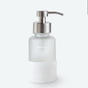 Norwex Forever Bottle With Foaming Hand Wash Dispenser White Silicone Sleeve EUC